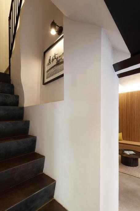 Velo Vern 1 Beautiful New Apartment 2 Bed Ensuite 지로나 외부 사진