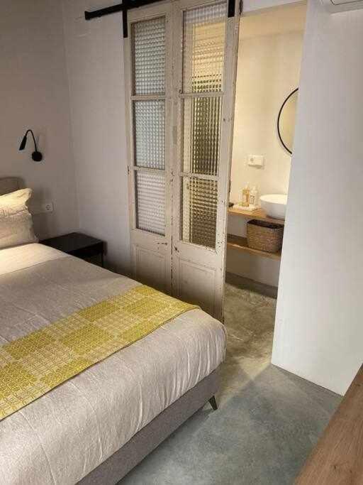 Velo Vern 1 Beautiful New Apartment 2 Bed Ensuite 지로나 외부 사진