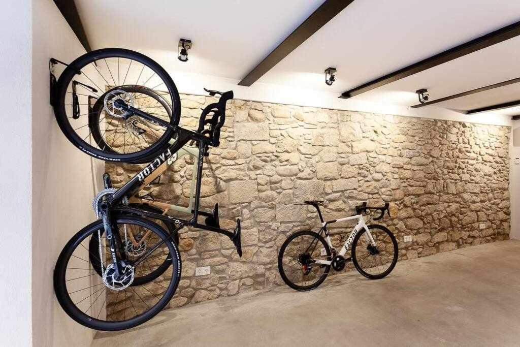 Velo Vern 1 Beautiful New Apartment 2 Bed Ensuite 지로나 외부 사진